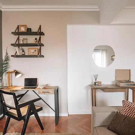 Lägenhet Sabarros - 2 Bedrooms In Alvalade