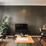 Sabarros - 2 Bedrooms In Alvalade アパート *