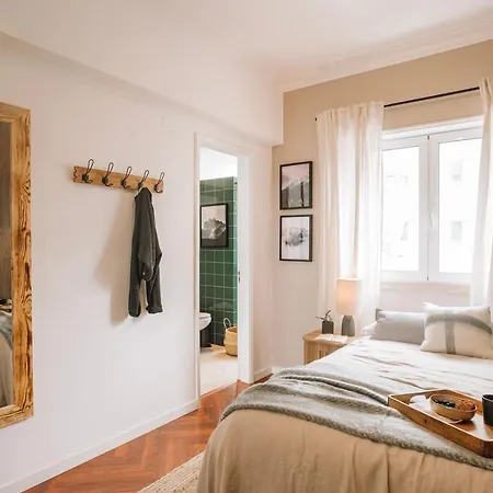 アパート Sabarros - 2 Bedrooms In Alvalade *